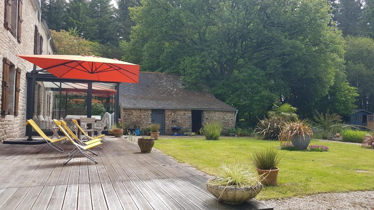Hotel Le Jardin Des Chenes Plumelec Exterior foto