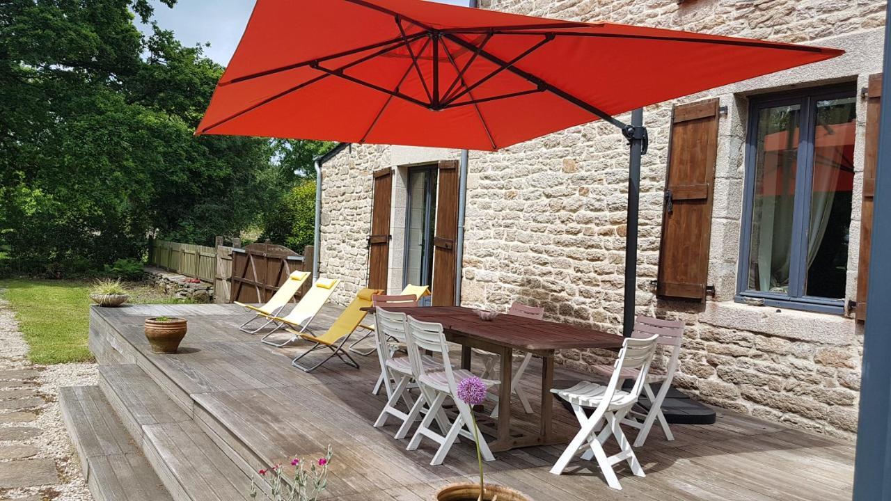 Hotel Le Jardin Des Chenes Plumelec Exterior foto